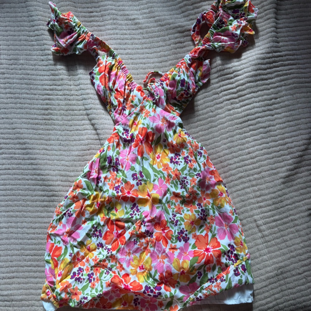 Floral open back dress